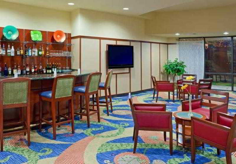 哈特福德顿万怡酒店 法明顿 外观 照片